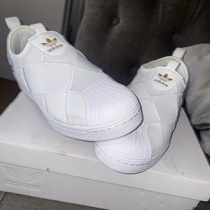 Adidas women superstar slip on